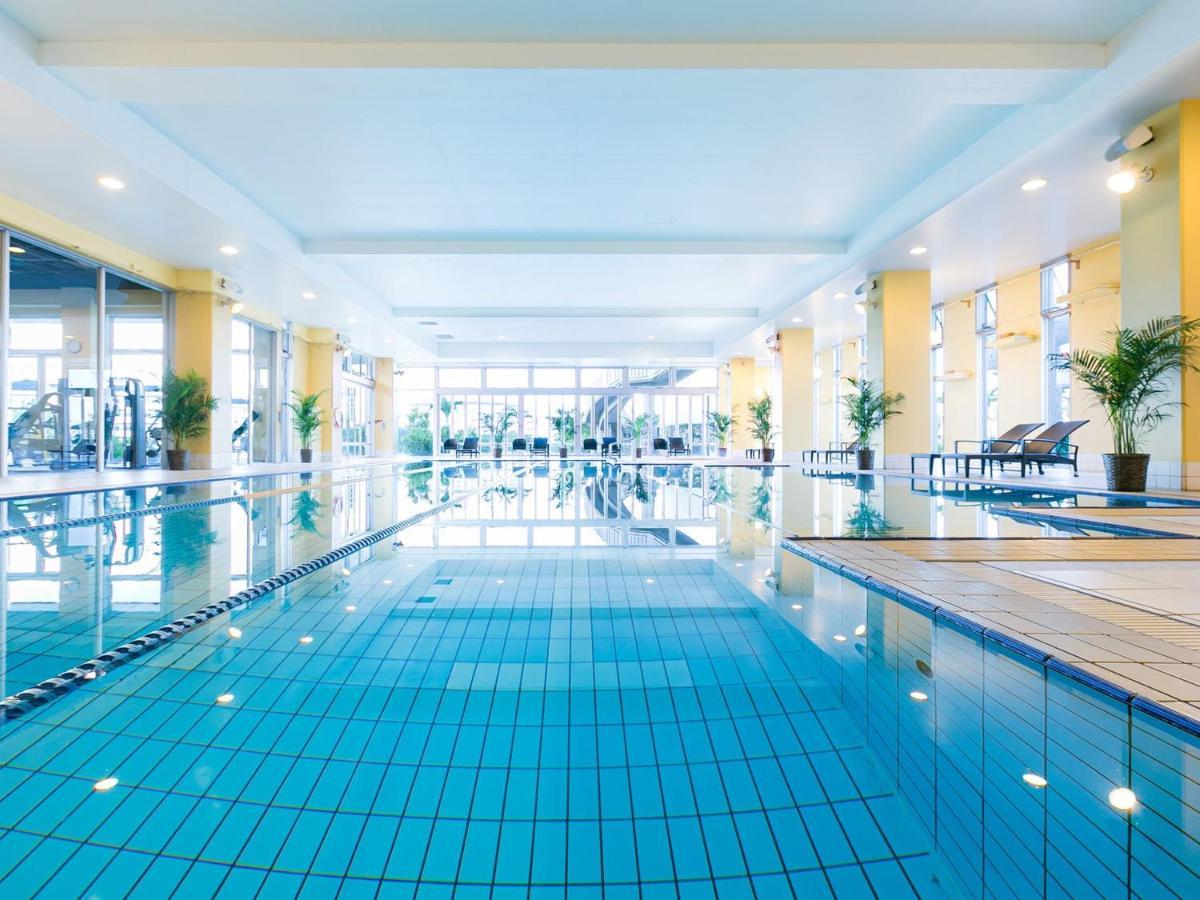 Oriental Hotel Okinawa Resort & Spa Nago Luaran gambar Indoor swimming pool