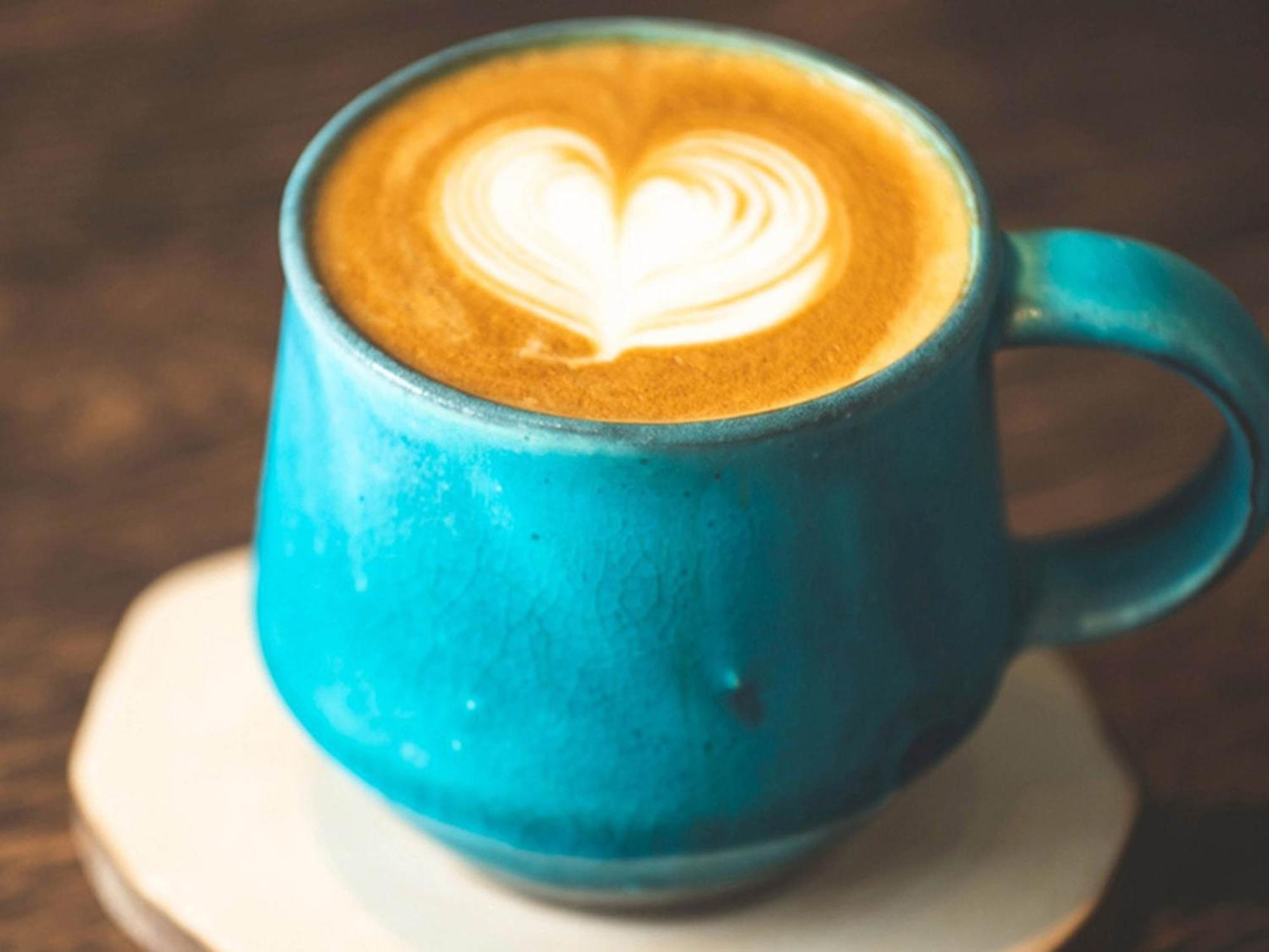 Oriental Hotel Okinawa Resort & Spa Nago Luaran gambar A cup of turmeric latte