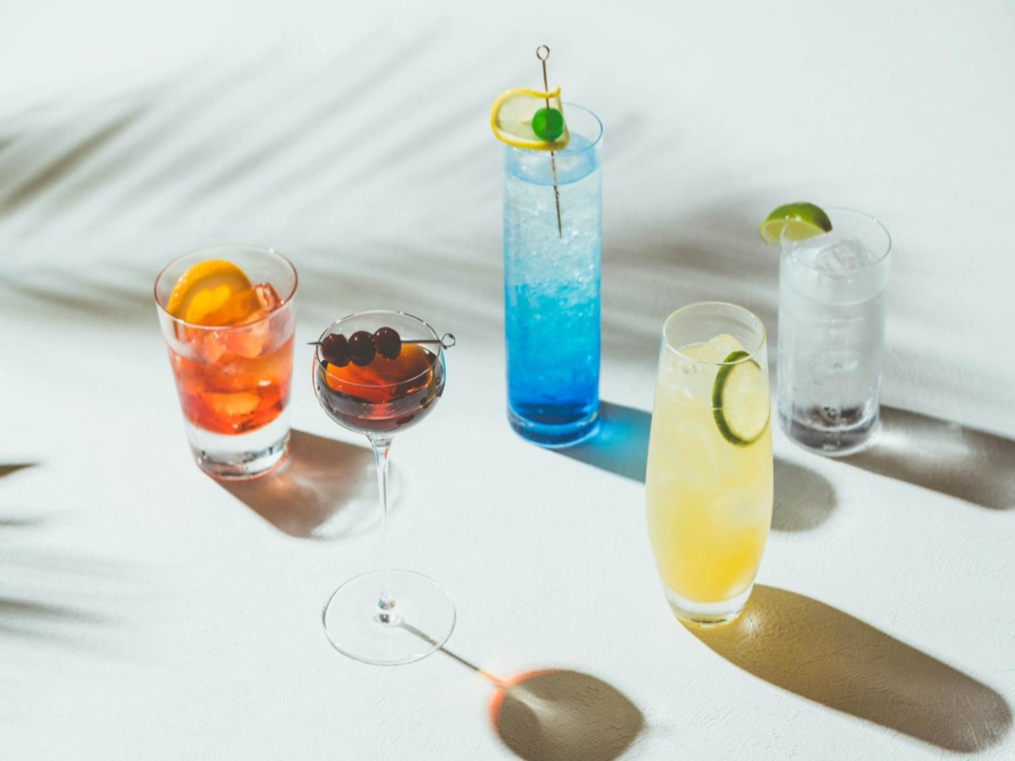 Oriental Hotel Okinawa Resort & Spa Nago Luaran gambar A selection of cocktails