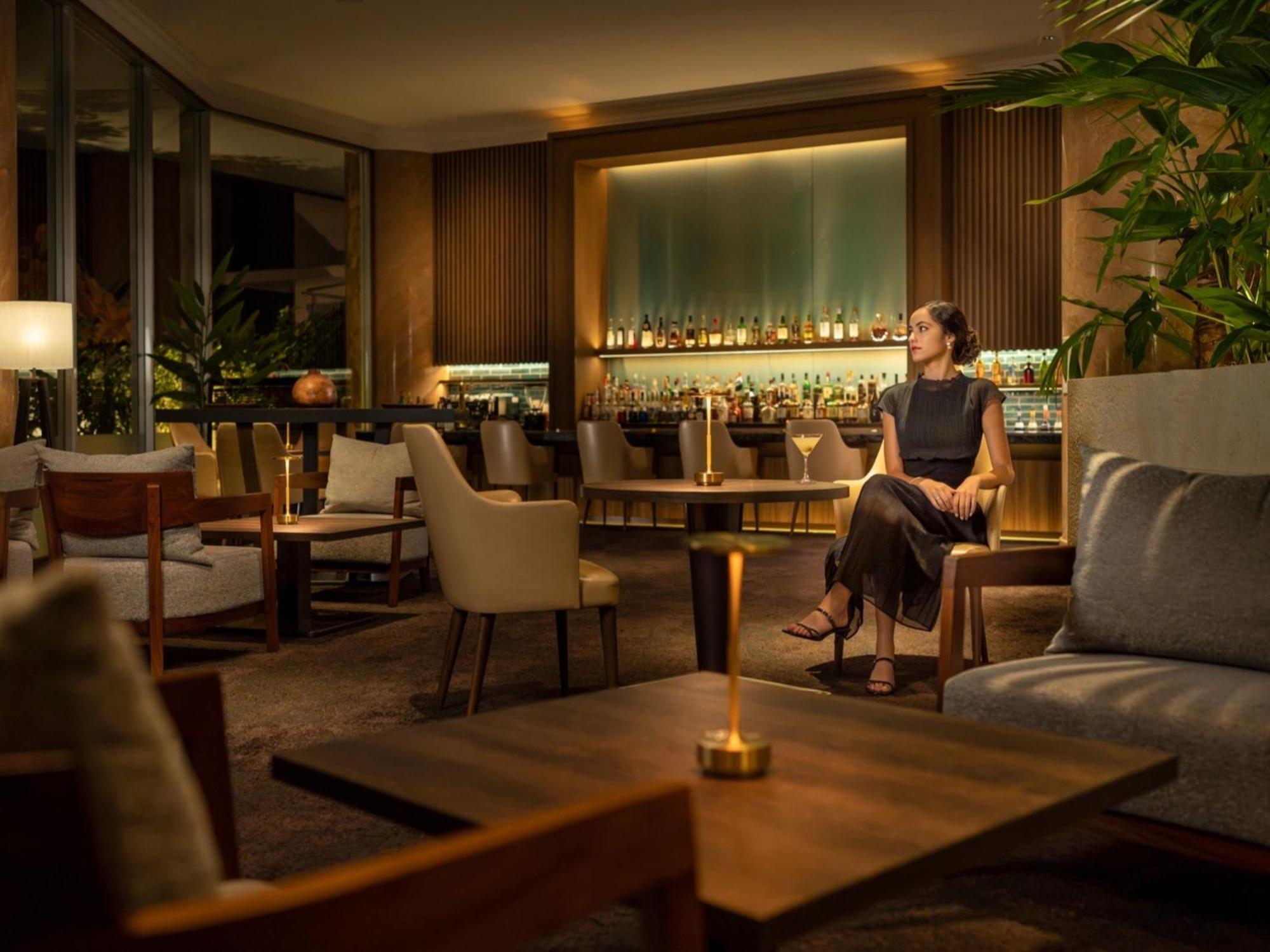 Oriental Hotel Okinawa Resort & Spa Nago Luaran gambar The Bar